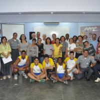 Participantes do Projeto Envelhecer com integrantes do Adolescer