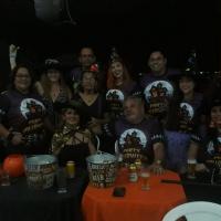 Público se diverte com diversos trajes de festa de Halloween