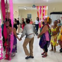 BAILINHO DE CARNAVAL MOVIMENTA ENVELHECER EM SALVADOR
