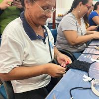 CAPACITAR EM SÃO PEDRO DA ALDEIA LEVA OFICINA DE MACRAMÊ PARA DEPENDENTES DA FAMÍLIA NAVAL