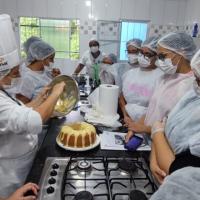 CAPACITAR EM SALVADOR PREPARA DEPENDENTES DA FAMÍLIA NAVAL PARA FESTAS JUNINAS