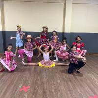 OFICINA DE BALÉ EM MANAUS REALIZA APRESENTAÇÃO ESPECIAL NA FESTA JULINA