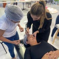 CAPACITAR EM SALVADOR PROMOVE CURSO DE DESIGN DE SOBRANCELHAS