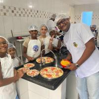 ADOLESCER+ EM SALVADOR PROMOVE WORKSHOP DE PIZZAIOLO