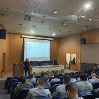 AMN PROMOVE PALESTRA PARA MILITARES DA BASE DE ABASTECIMENTO DA MARINHA NO RIO DE JANEIRO