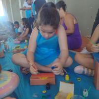 OFICINA DE PINTURA ESTIMULA CRIATIVIDADE ENTRE OS PEQUENOS DA FAMÍLIA NAVAL EM SÃO PEDRO DA ALDEIA