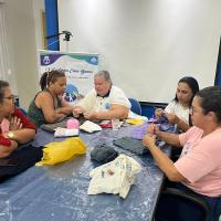 Oficina de Crochê Fortalece Comunidade Naval em São Pedro da Aldeia