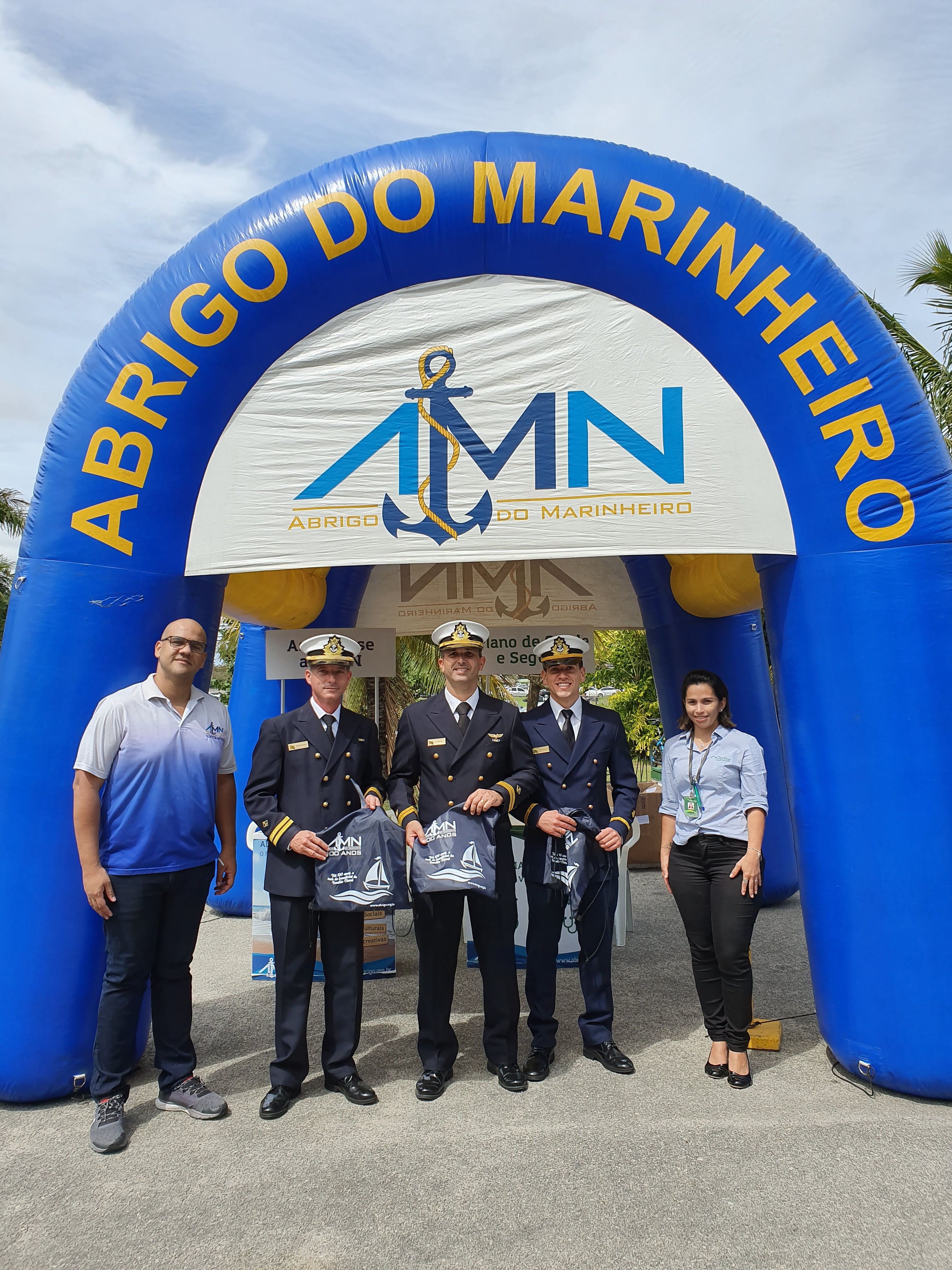 AMN PRESTIGIA FESTA DE 103 ANOS DA AVIAÇÃO NAVAL, EM SÃO PEDRO DA ALDEIA