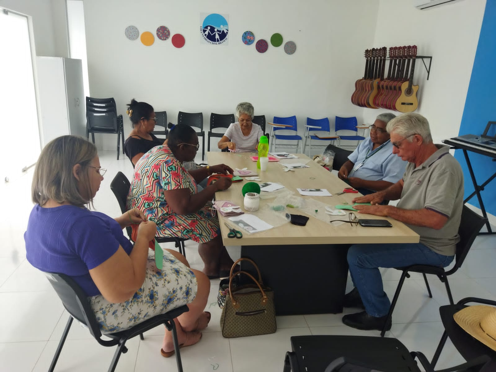 AMN EM LADÁRIO REALIZA DELICIOSA OFICINA DE PÁSCOA PARA ALUNOS DO ENVELHECER