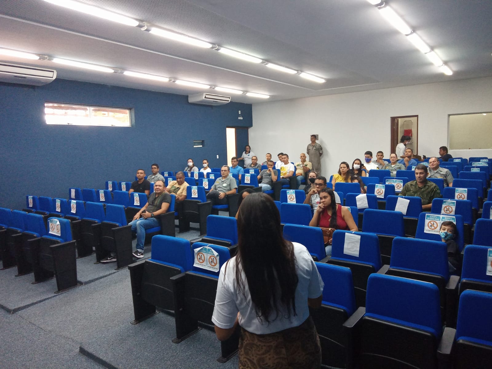 AMN EM NATAL PROMOVE PALESTRA SOBRE EDUCAÇÃO DOS FILHOS NA ERA DIGITAL