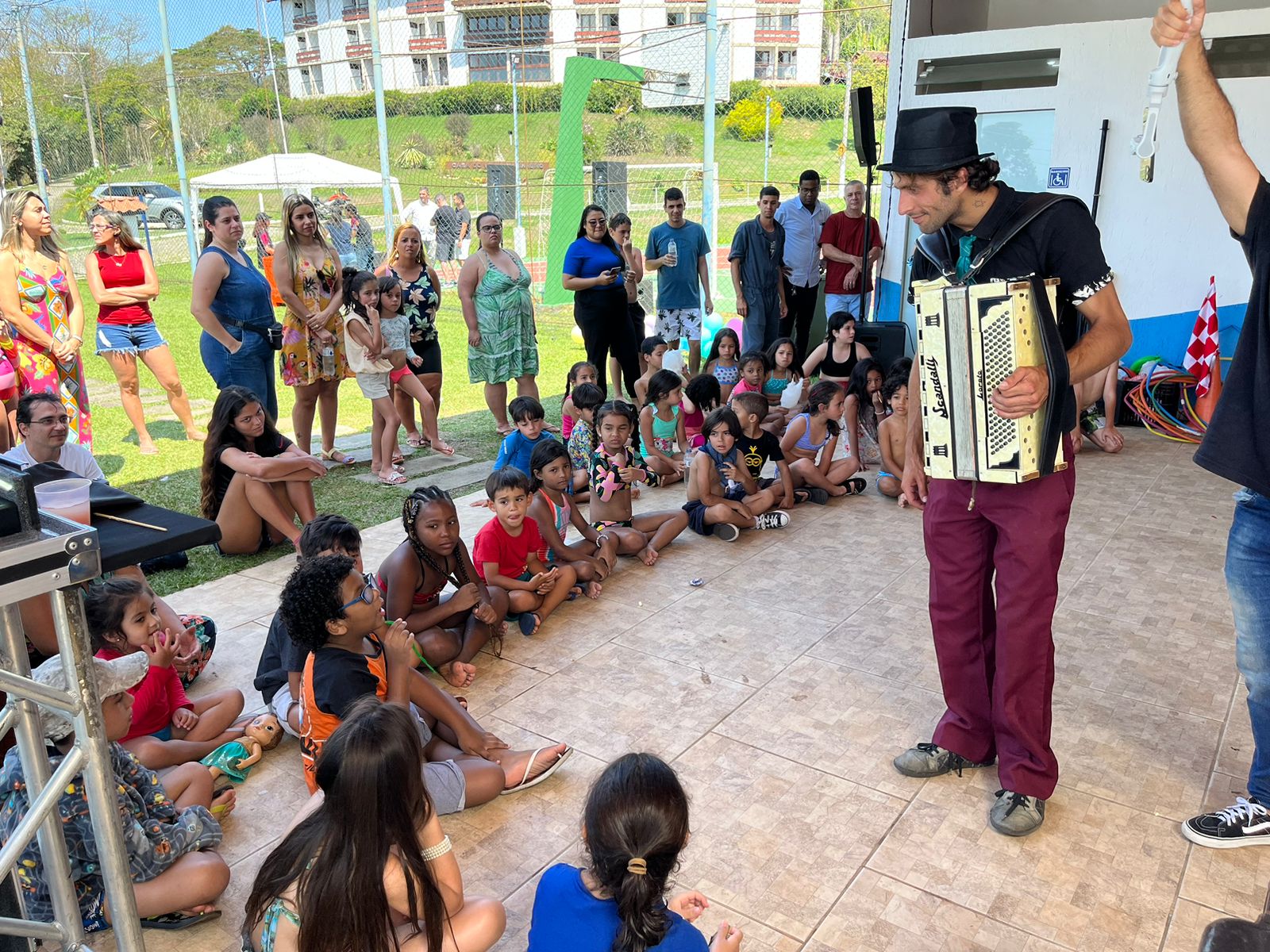 AMN COMEMORA 103 ANOS, JUNTO COM O DIA DAS CRIANÇAS, EM NOVA FRIBURGO