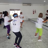 AULA DE DANÇA AGITA O PROJETO ENVELHECER – NATAL