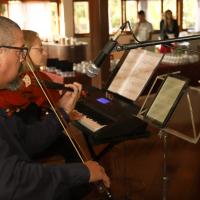 Apresentação de violinista abrilhantou o ambiente na ARES CVM
