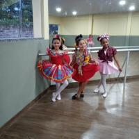 TURMA DE BALÉ DO ADOLESCER+ EM SALVADOR REALIZA AULA ESPECIAL COM TEMA JUNINO