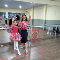 TURMA DE BALÉ DO ADOLESCER+ EM SALVADOR REALIZA AULA ESPECIAL COM TEMA JUNINO