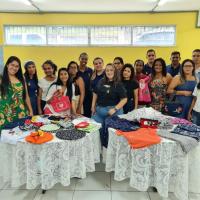 CAPACITAR EM SALVADOR REALIZA CURSO DE CUSTOMIZAÇÃO DE ROUPAS