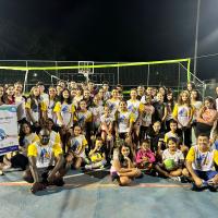 VCB APOIA AULA DE VÔLEI DO PROJETO ADOLESCER+ EM SÃO PEDRO DA ALDEIA