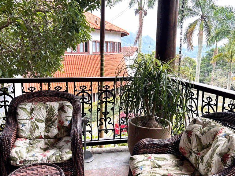 IMG_7205_1600x1200_light_adjusted