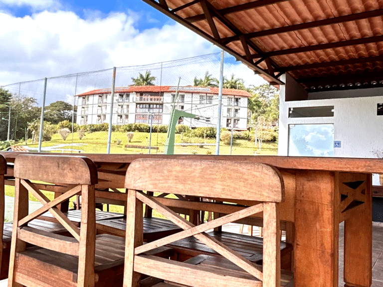 IMG_7354_1600x1200_light_adjusted